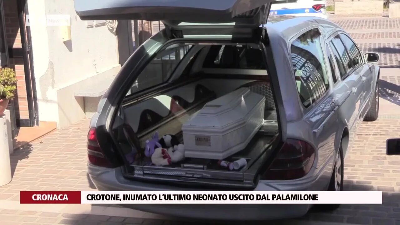 Crotone, inumato l’ultimo neonato uscito dal Palamilone