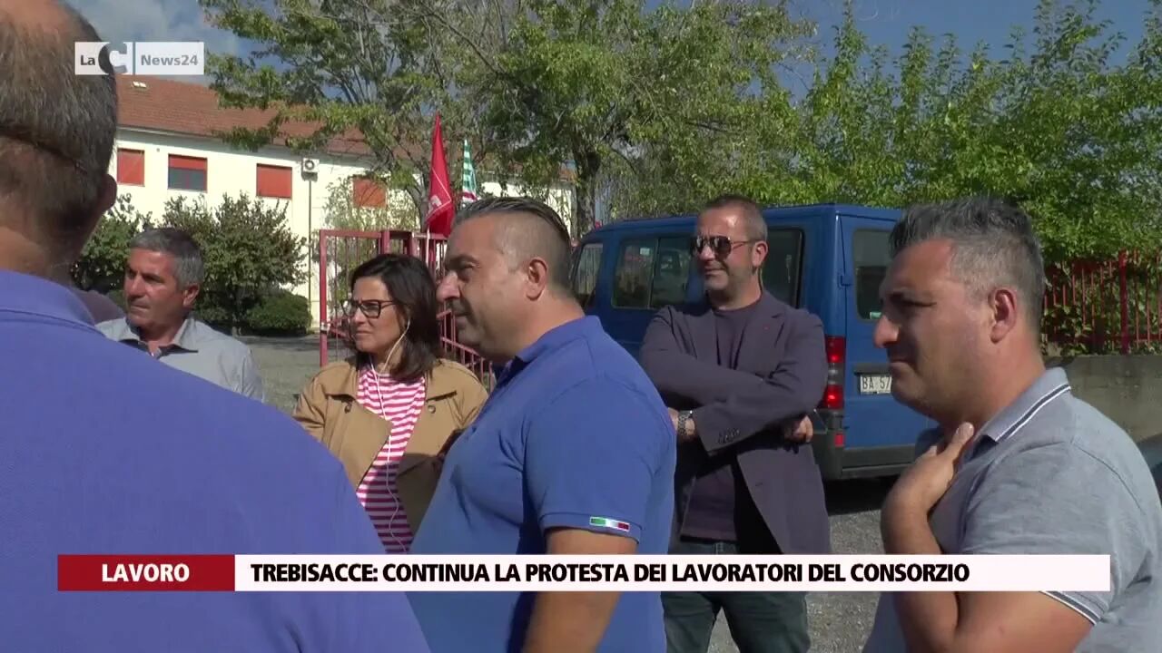 Trebisacce: continua la protesta dei lavoratori del consorzio
