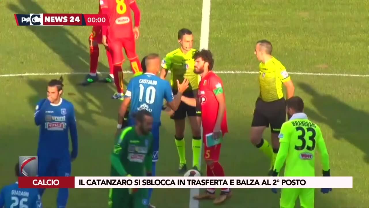 Il Catanzaro si sblocca in trasferta e balza al 2° posto