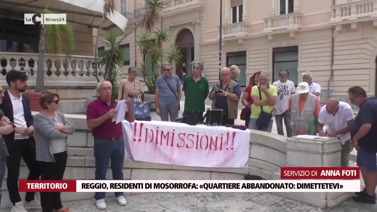 Reggio, residenti di Mosorrofa: «Quartiere abbandonato: dimettetevi»