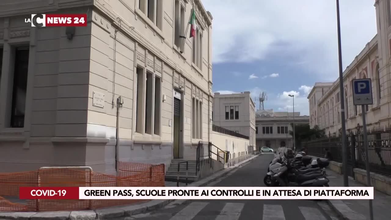 Green pass, scuole pronte ai controlli e in attesa di piattaforma