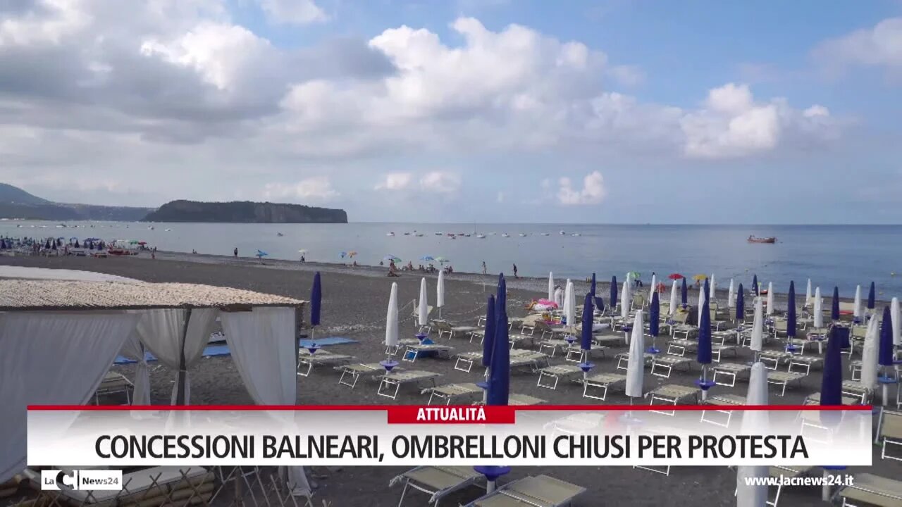 Concessioni balneari, ombrelloni chiusi per protesta