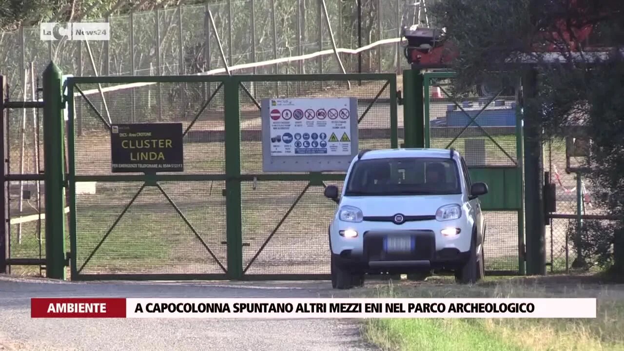 Crotone, nel parco archeologico di Capo Colonna spuntano nuovi mezzi dell’Eni: l’allarme delle associazioni
