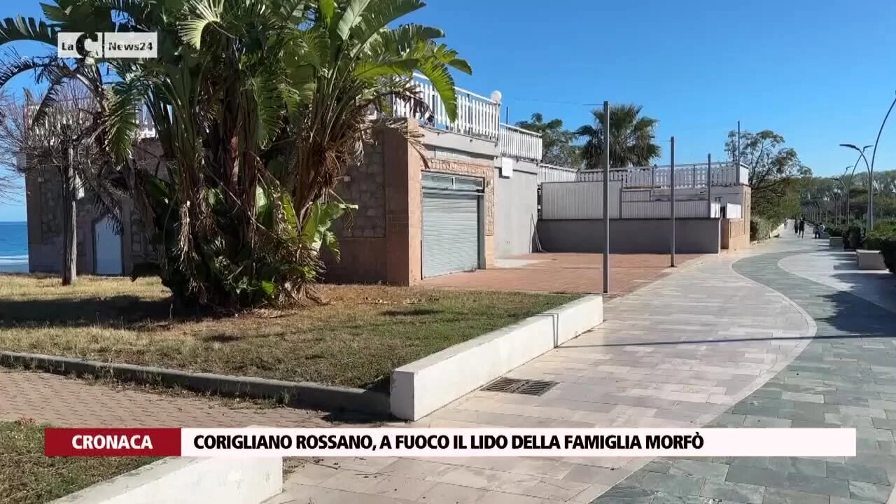 Corigliano Rossano, a fuoco il lido della famiglia Morfò