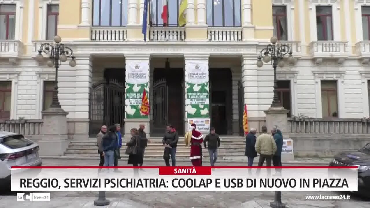 Reggio, servizi psichiatria Coolap e Usb di nuovo in piazza