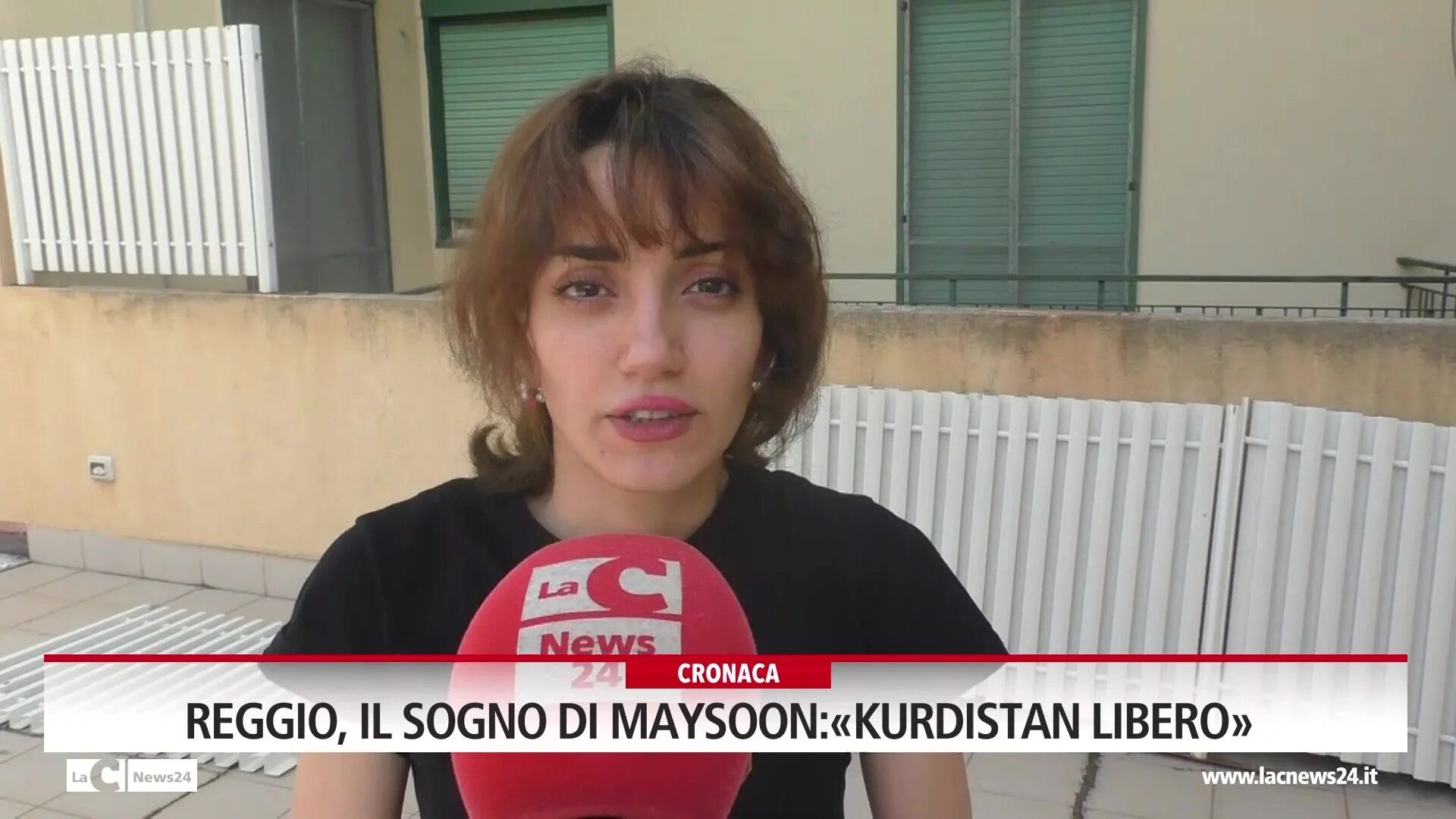 Reggio, il sogno di Maysoon: «Kurdistan libero»