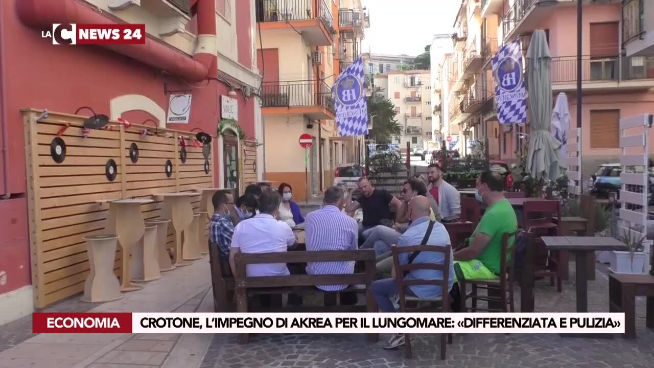 Crotone, l’impegno di Akrea per il lungomare: «differenziata e pulizia»