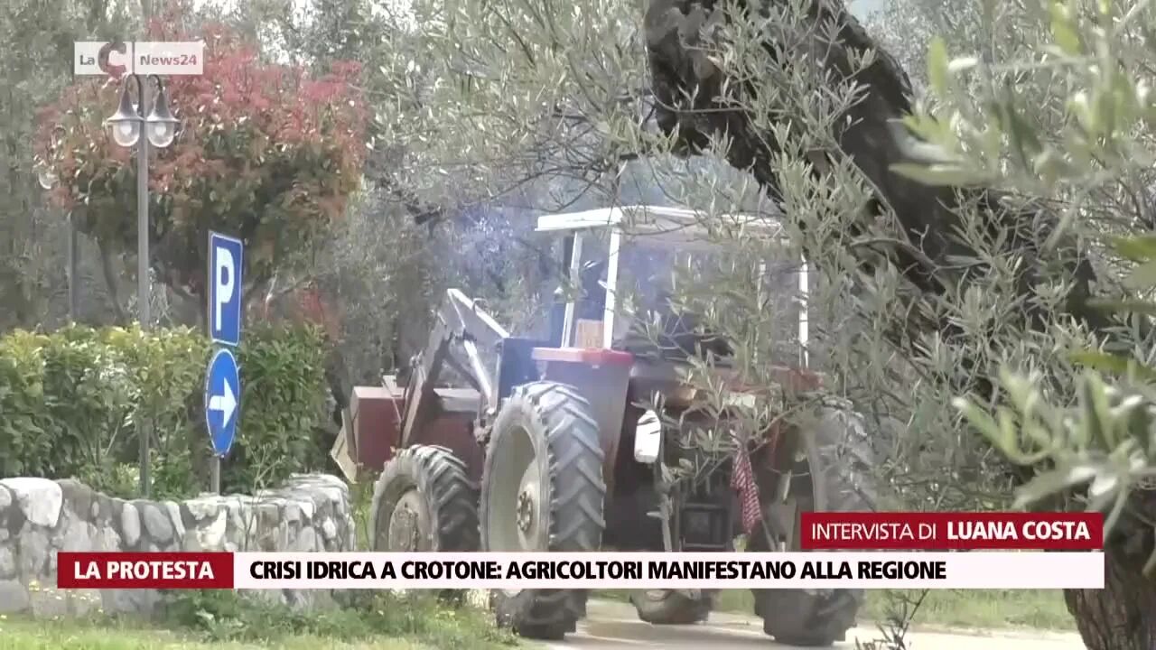 Crisi idrica a Crotone: agricoltori manifestano alla Regione