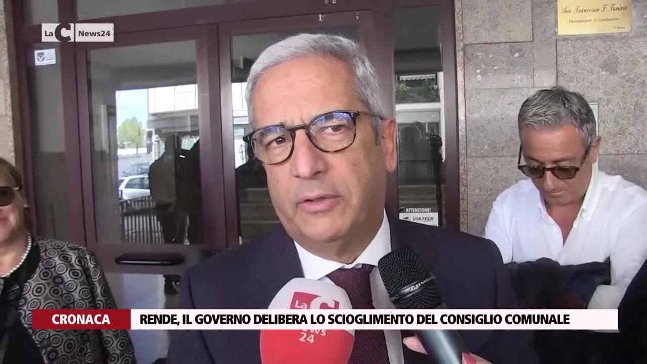 Rende, il governo delibera lo scioglimento del Consiglio comunale