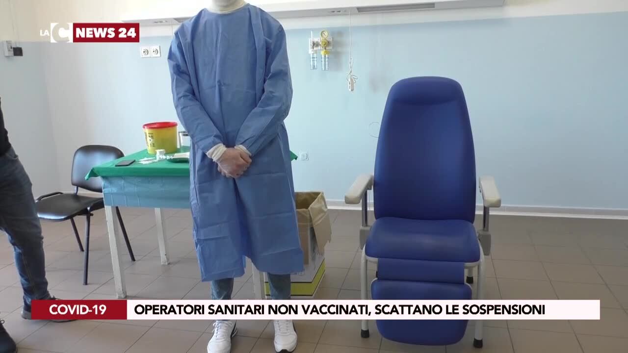 Operatori sanitari non vaccinati, scattano le sospensioni