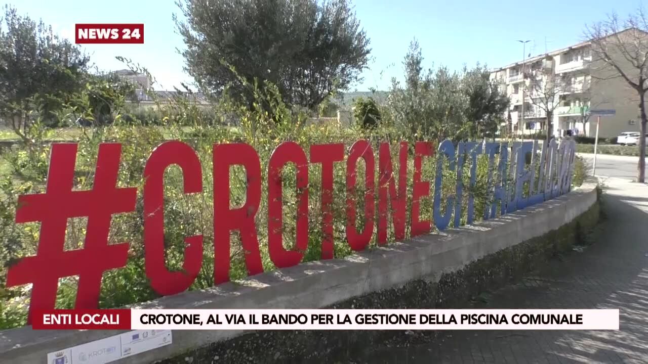 Crotone, al via il bando per la gestione della piscina comunale