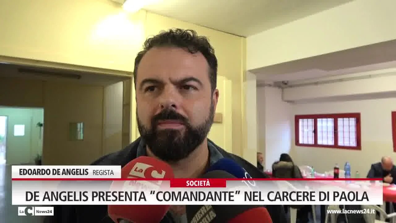 “Comandante”, il regista De Angelis presenta nel carcere di Paola il suo ultimo film con Pier Francesco Favino