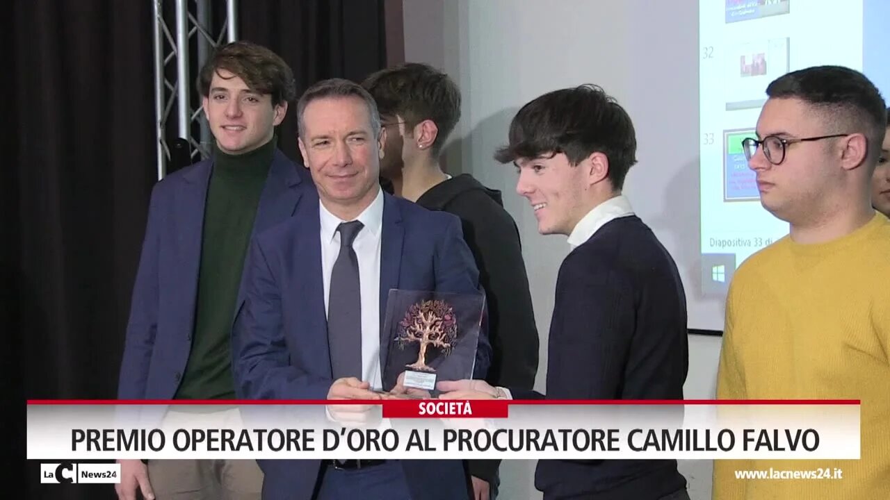 Premio Operatore d’oro al procuratore Camillo Falvo