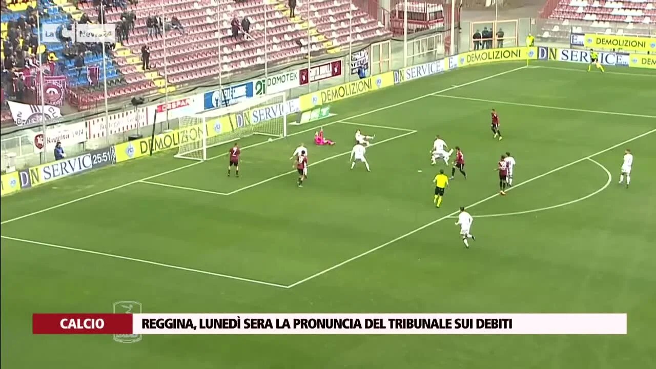 Reggina, lunedì sera la pronuncia del tribunale sui debiti