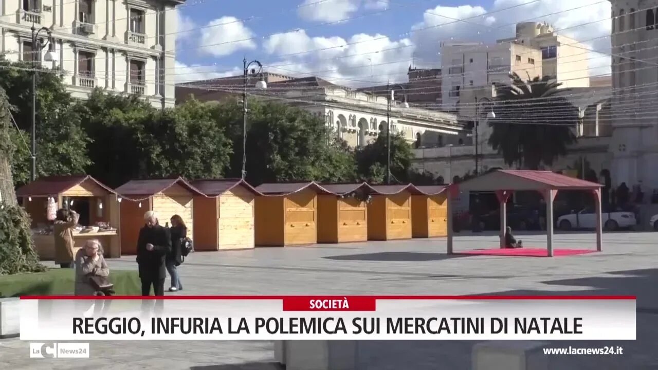 Reggio, infuria la polemica sui mercatini di Natale