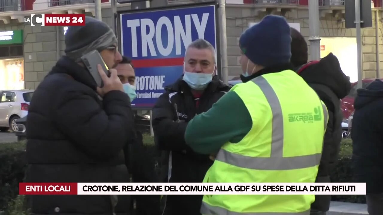 Crotone, il Comune e le spese anomale della ditta rifiuti: «Inviata relazione alla Gdf»