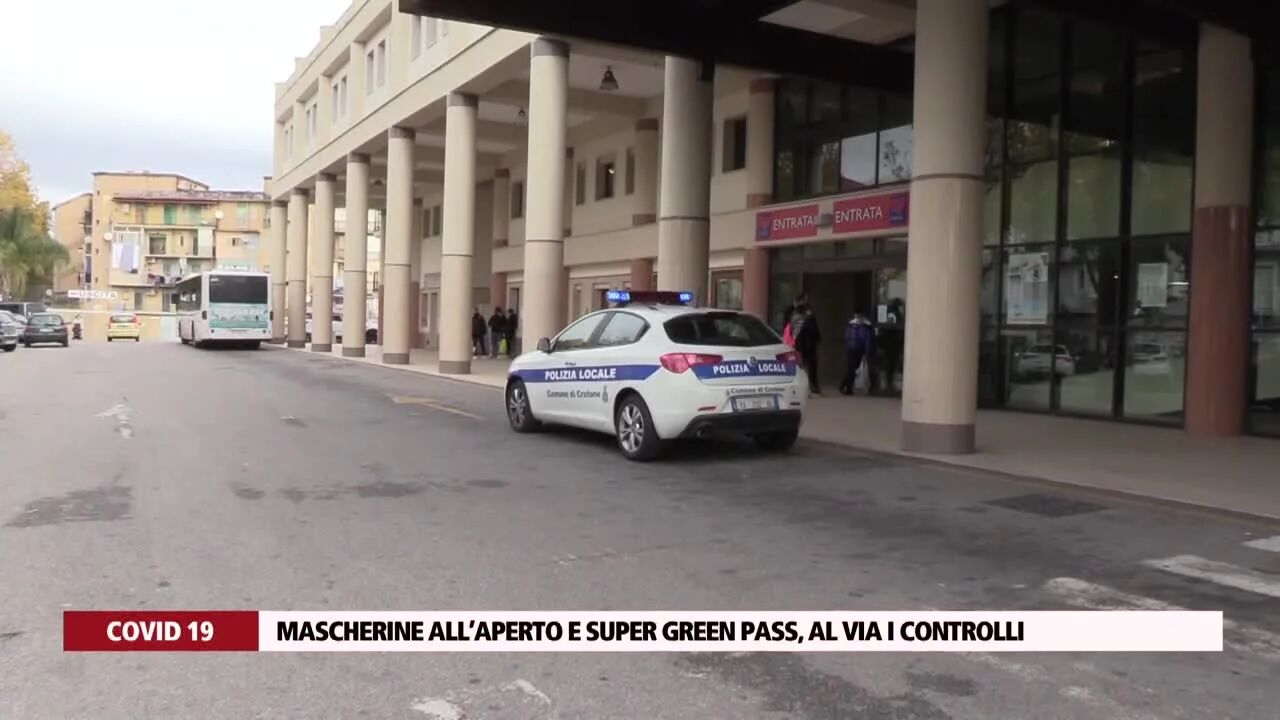 Mascherine all’aperto e super green pass, al via i controlli