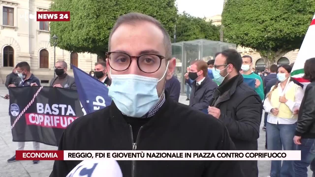 Reggio, Fdi e Gioventù Nazionale in piazza contro coprifuoco