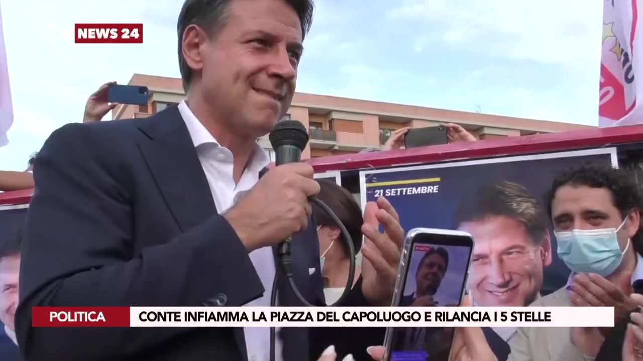 Conte infiamma la piazza del capoluogo e rilancia i 5 stelle