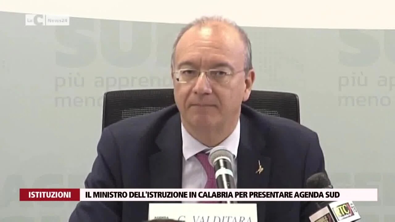 Il ministro dell'istruzione in Calabria per presentare agenda sud