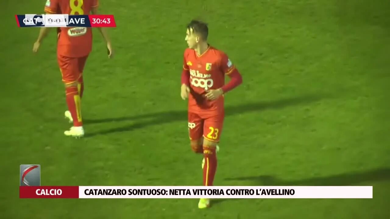Catanzaro sontuoso, netta vittoria contro l’Avellino