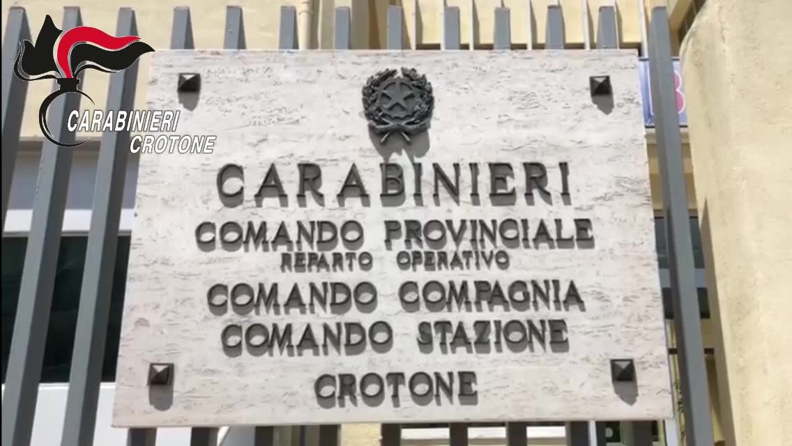 Petilia Policastro, 8 misure cautelari