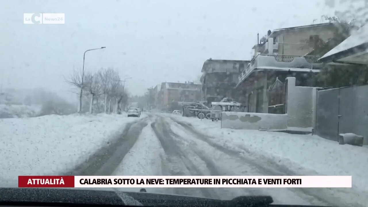 Calabria sotto la neve: temperature in picchiata e venti forti