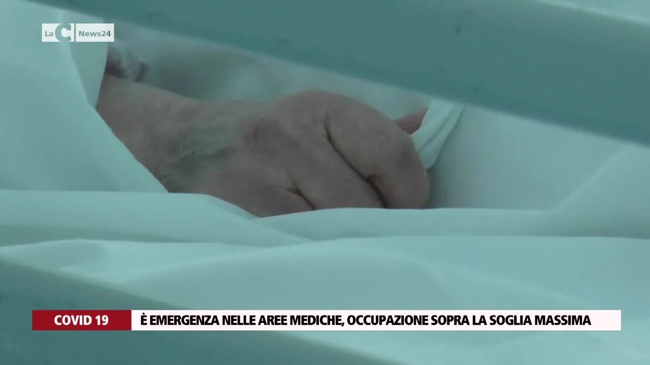 È emergenza nelle aree mediche, occupazione sopra la soglia massima
