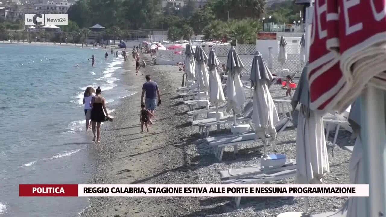 Reggio Calabria, stagione estiva alle porte e nessuna programmazione