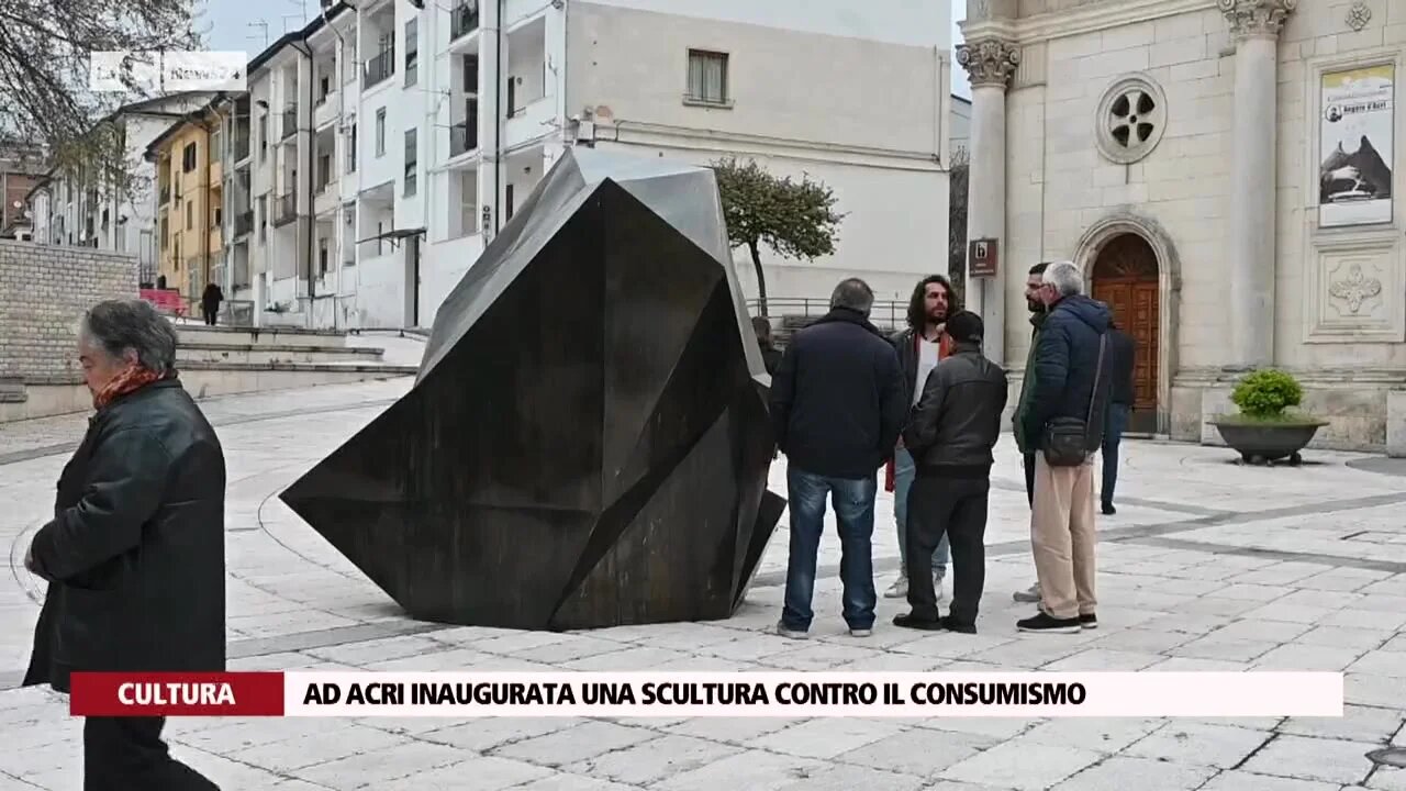 Ad Acri inaugurata una scultura contro il consumismo