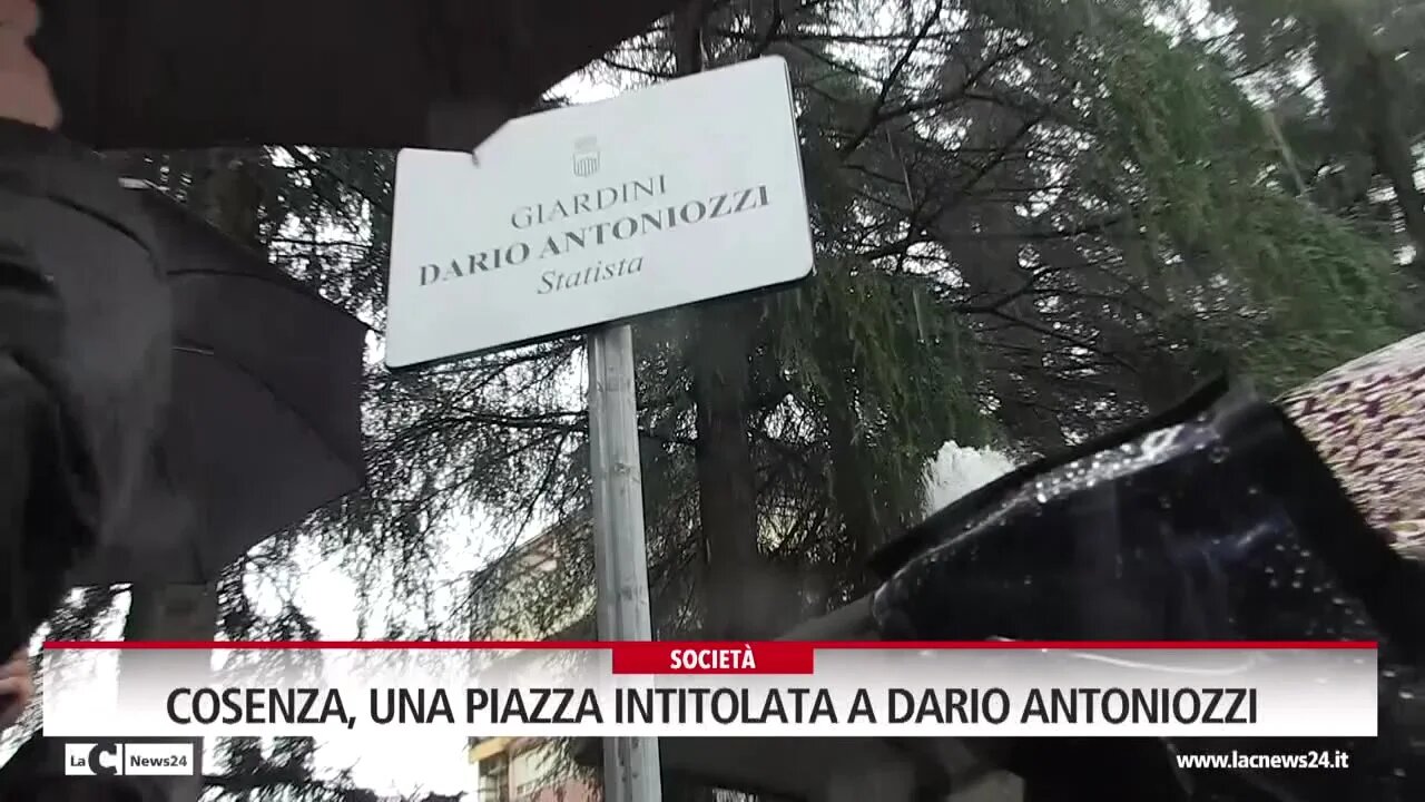 Cosenza, una piazza intitolata a Dario Antoniozzi