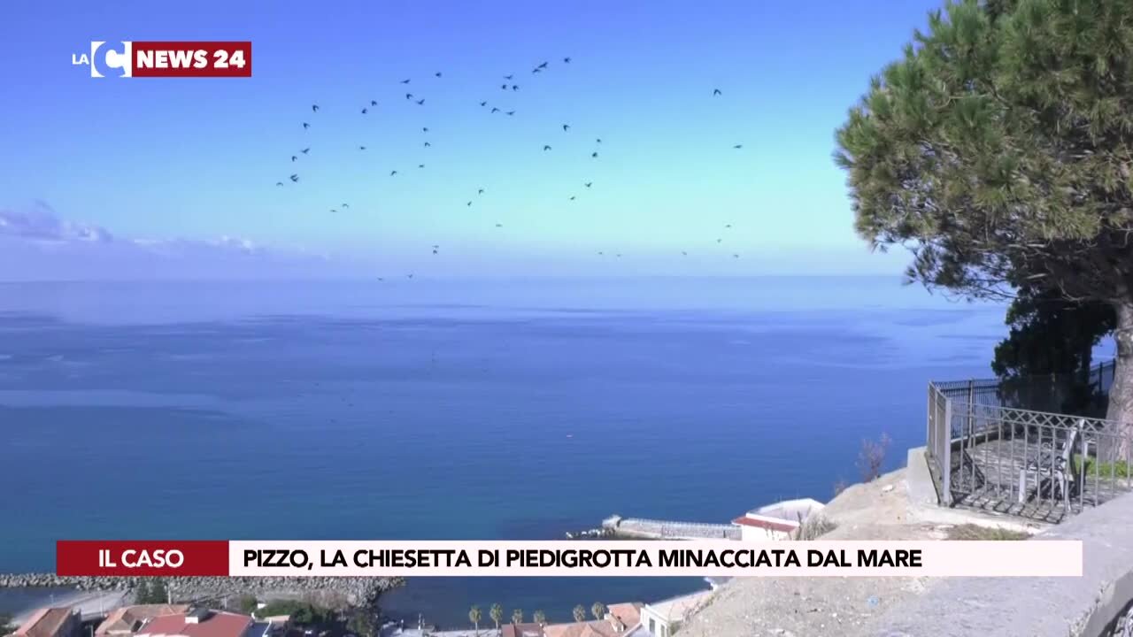 Pizzo, la Chiesetta di Piedigrotta minacciata dal mare