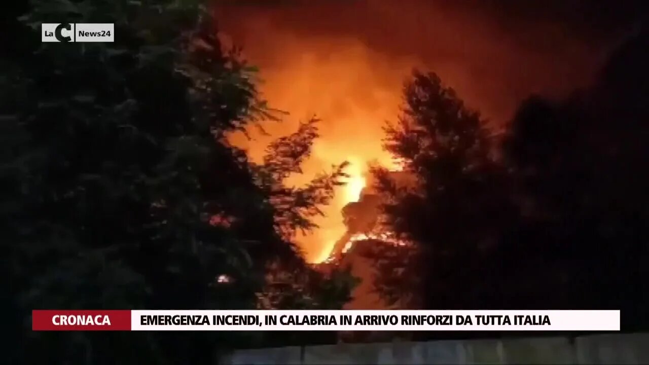 Emergenza incendi, in Calabria in arrivo rinforzi da tutta Italia