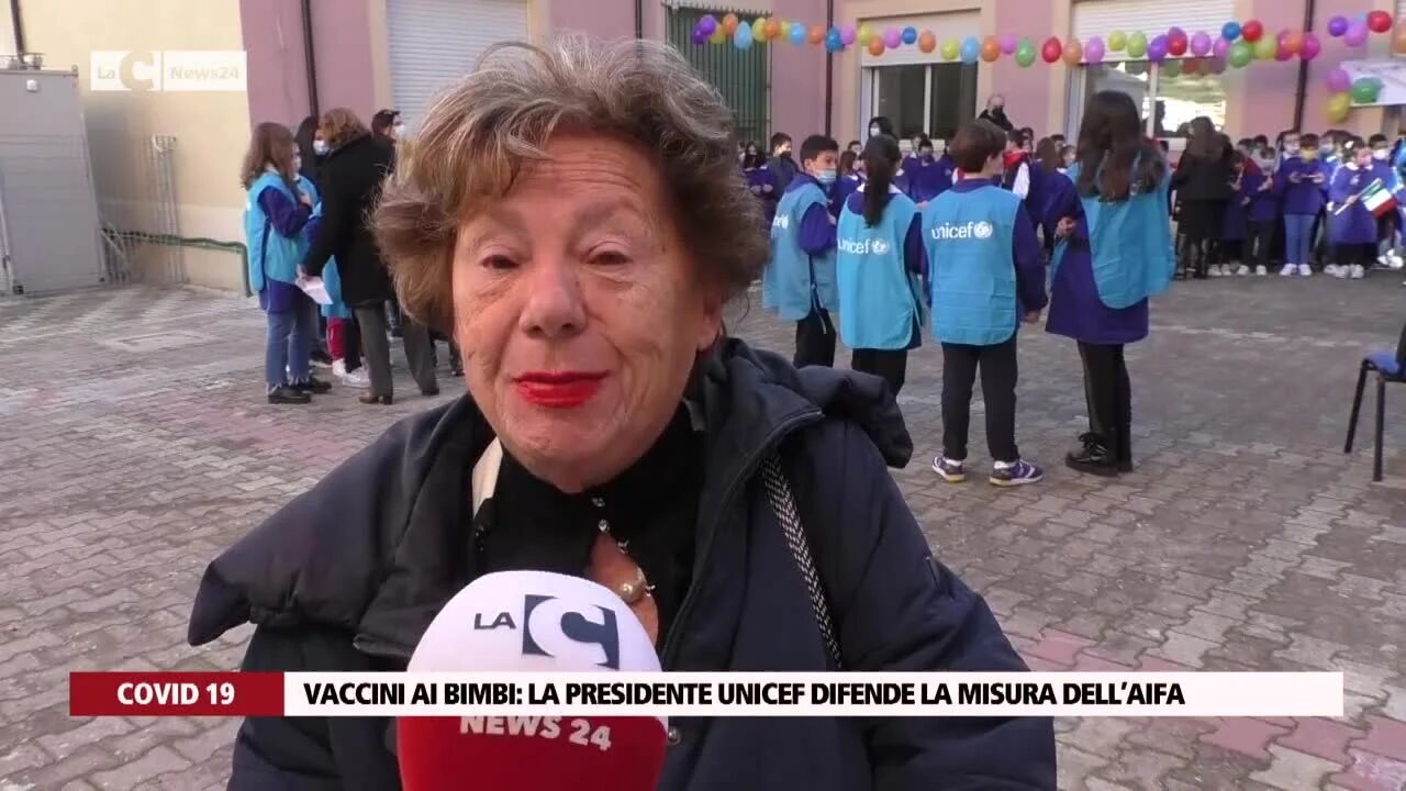 Vaccini ai bimbi: la presidente Unicef difende la misura dell’Aifa
