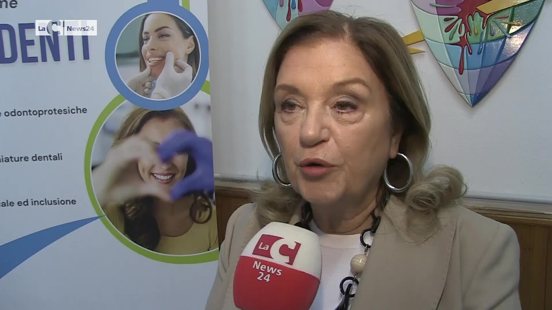 L'Auser di Cosenza eroga un ciclo di cure odontoiatriche e protesiche gratuite | VIDEO