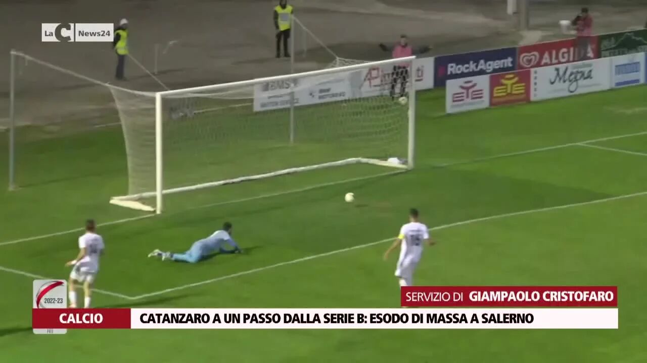 Catanzaro a un passo dalla serie B: esodo di massa a Salerno