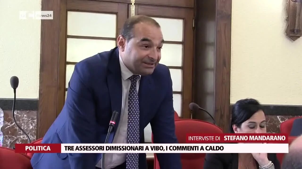 Tre assessori dimissionari a Vibo, i commenti a caldo