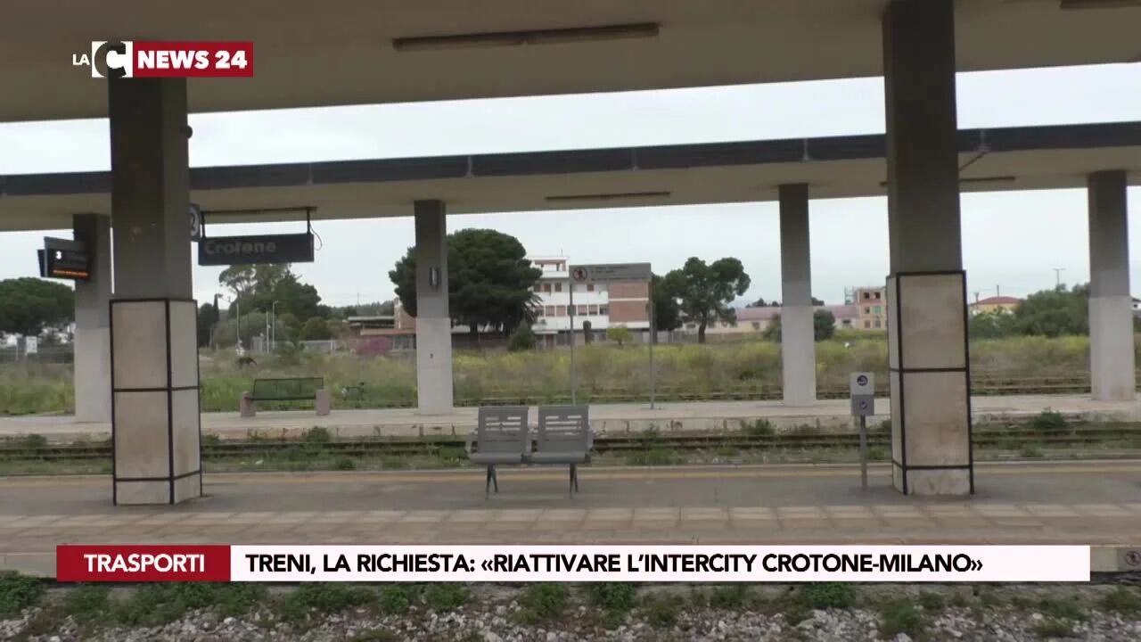 Treni, la richiesta: «Riattivare l’Intercity Crotone-Milano»