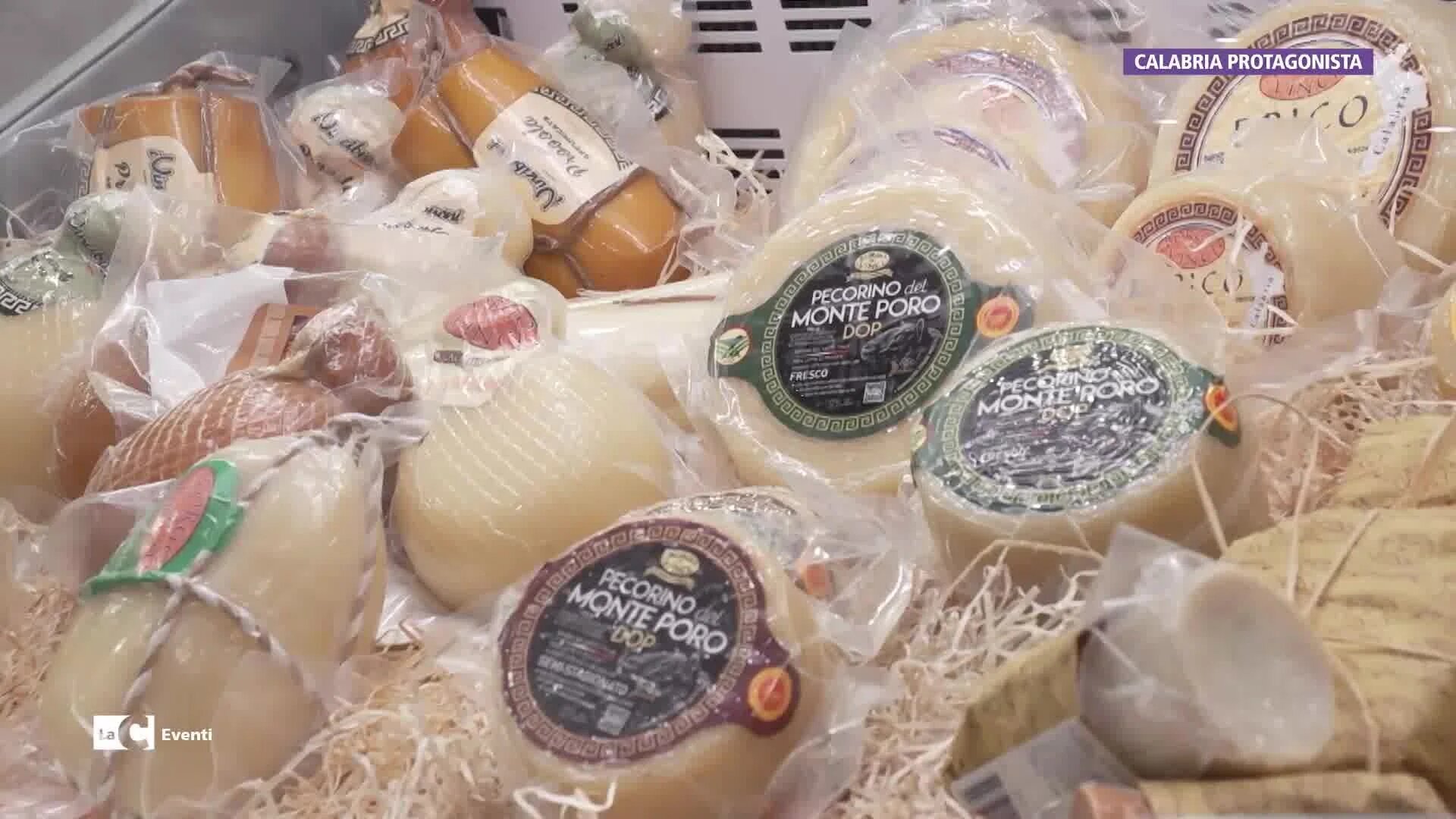 Borgo dei Vinci al Cibus Parma: i sapori inconfondibili del pecorino del Monte Poro Dop