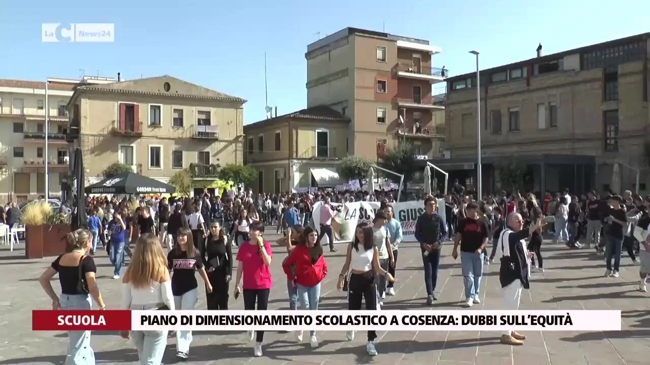 Piano di dimensionamento scolastico, a Cosenza dubbi sull’equità