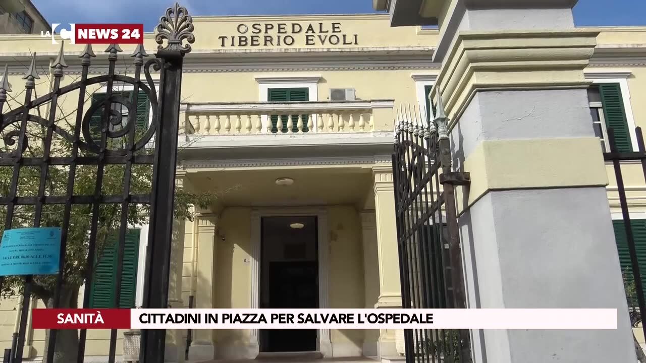 Melito Porto Salvo, cittadini in piazza per salvare l’ospedale