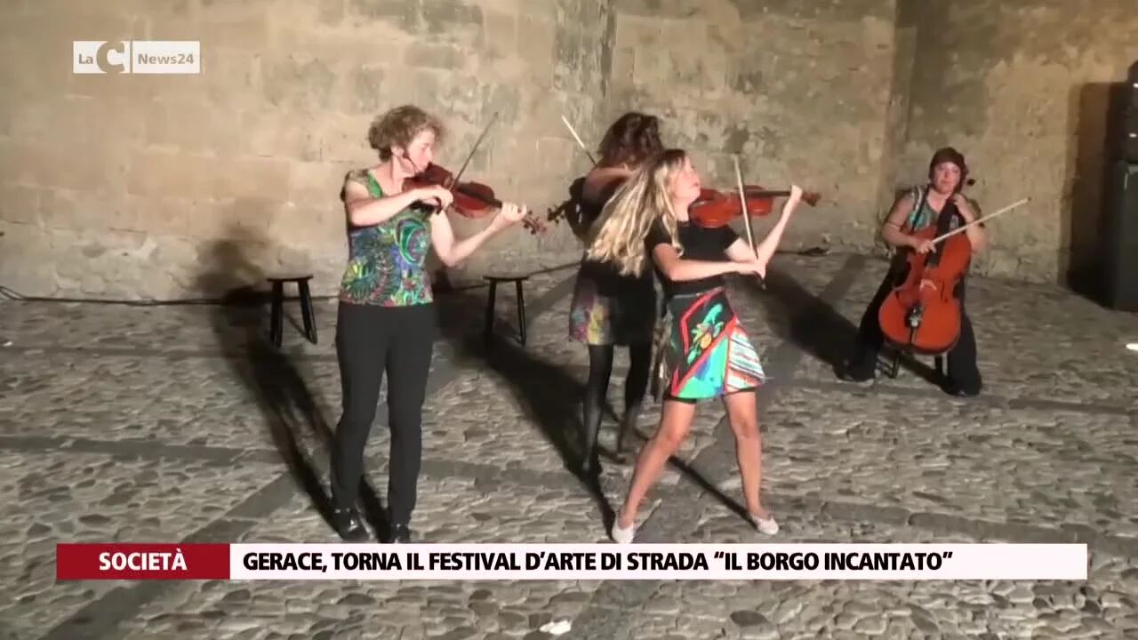 Gerace, torna il festival d’arte di strada “il borgo incantato”