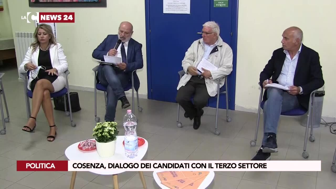 Cosenza, dialogo dei candidati con il terzo settore