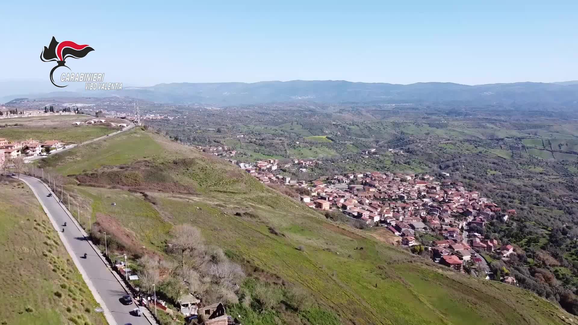 Scaricavano acqua contaminata nella fogna cittadina, sequestrata lavanderia nel Vibonese