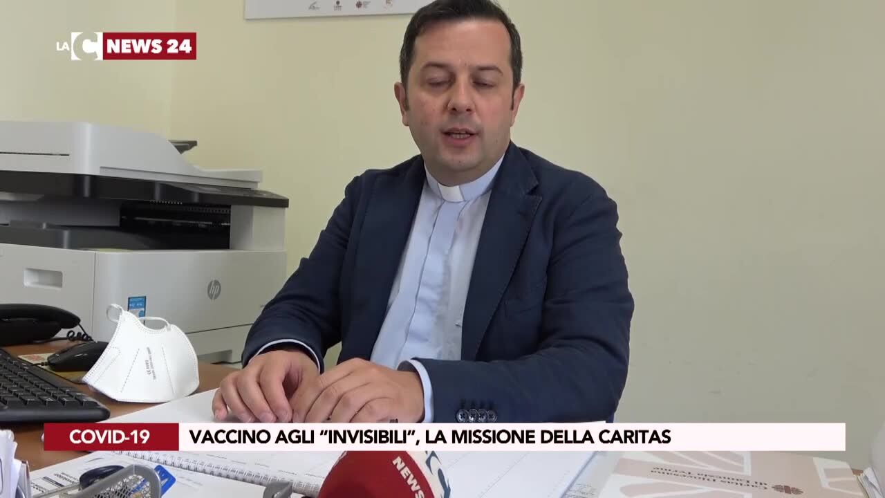 Vaccino agli “invisibili”, la missione della Caritas