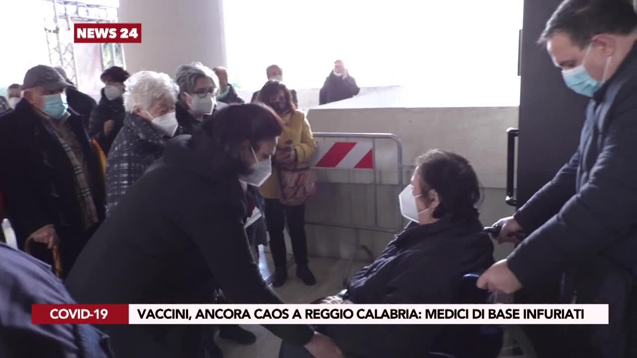 Vaccini, ancora caos a Reggio Calabria: medici di base infuriati