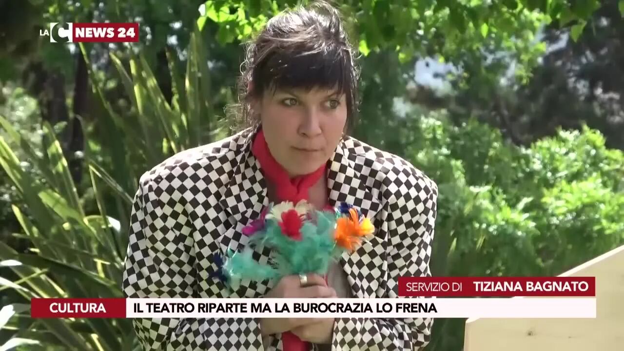 Il teatro riparte ma la burocrazia lo frena