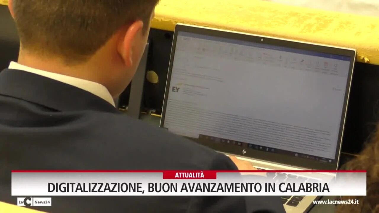 Digitalizzazione, buon avanzamento in Calabria