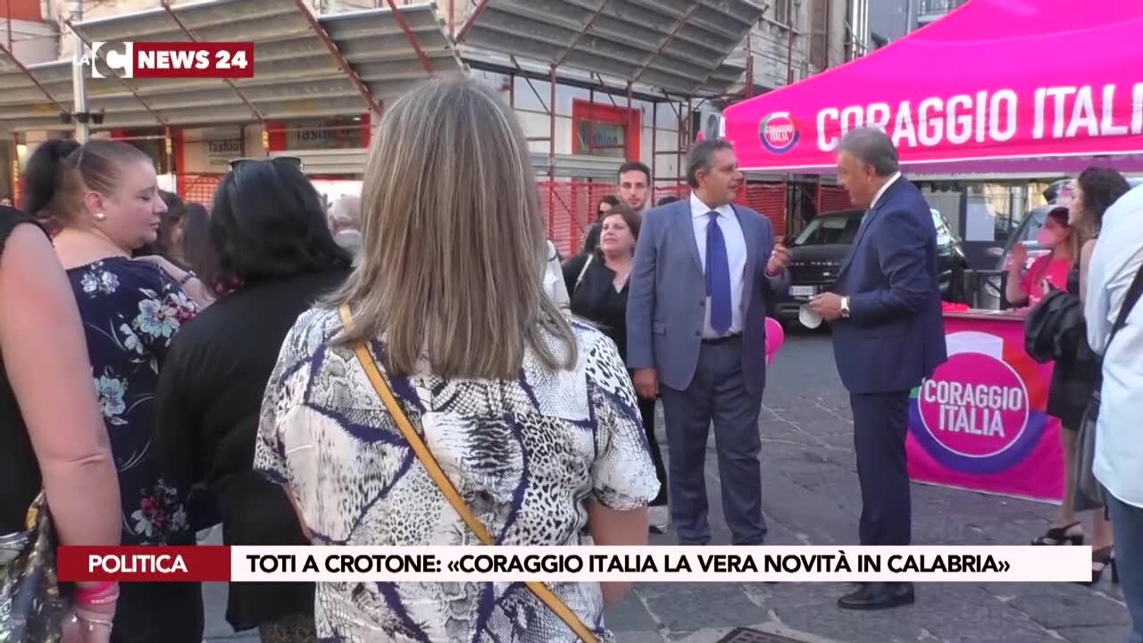 Toti a Crotone, «Coraggio Italia la vera novità in Calabria»