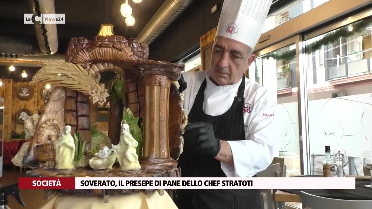 Soverato, il presepe di pane dello chef Stratoti